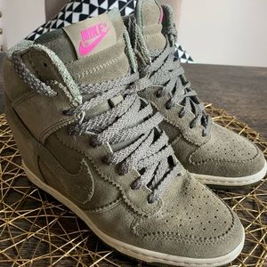 Nike Dunks Sky High Wedge Sneakers, gently used💚